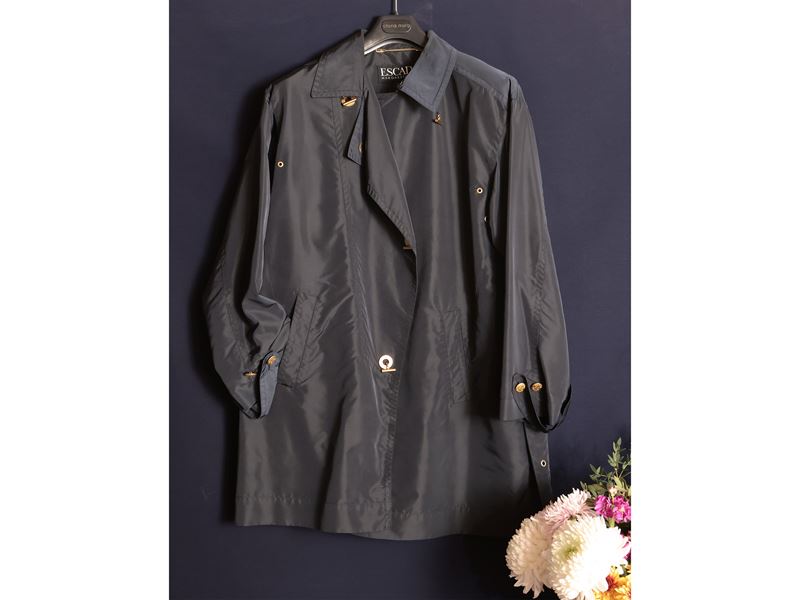 Escada, Trench impermeabile blu