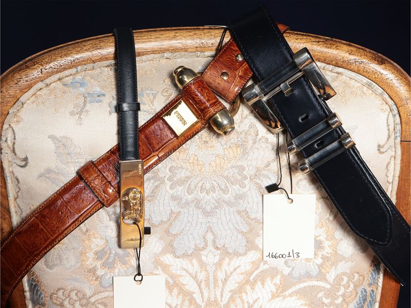 Lotto di cinture in pelle