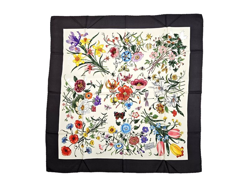 Gucci, Foulard in Seta "flora" di Vittorio Accornero