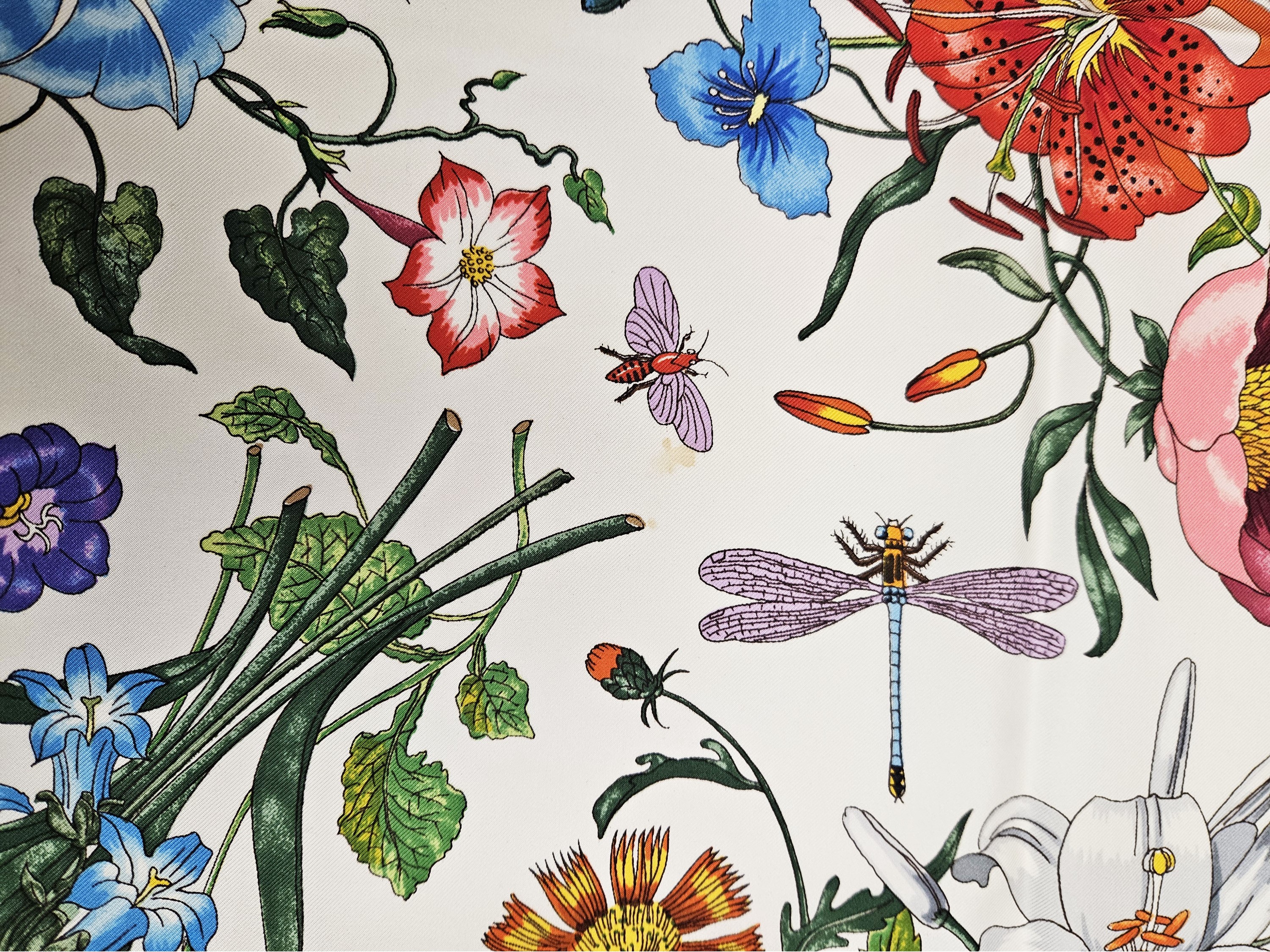 Gucci, Foulard in Seta "flora" di Vittorio Accornero
