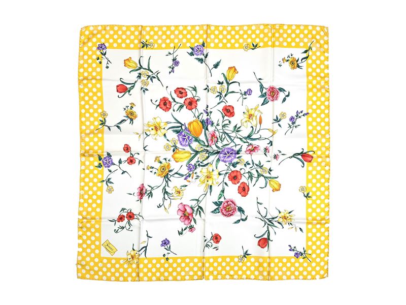 Gucci, Foulard in Seta "flora"