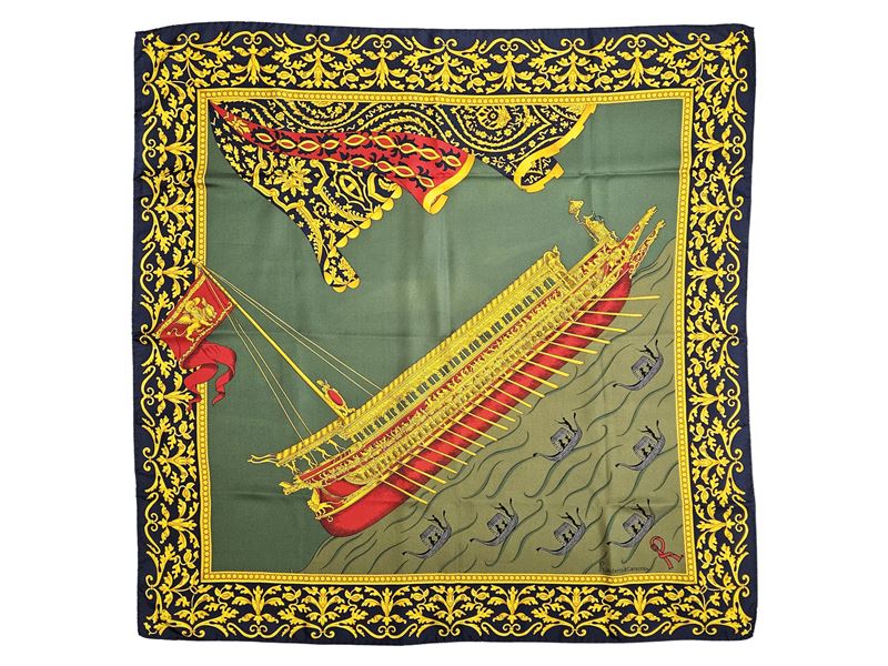 Gucci/roberta di Camerino, Due Foulard in Seta