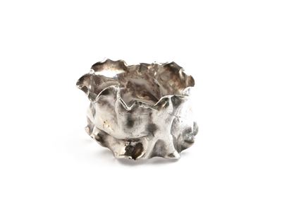 Bracciale Rigido in Lamina di Argento 925 Sbalzato