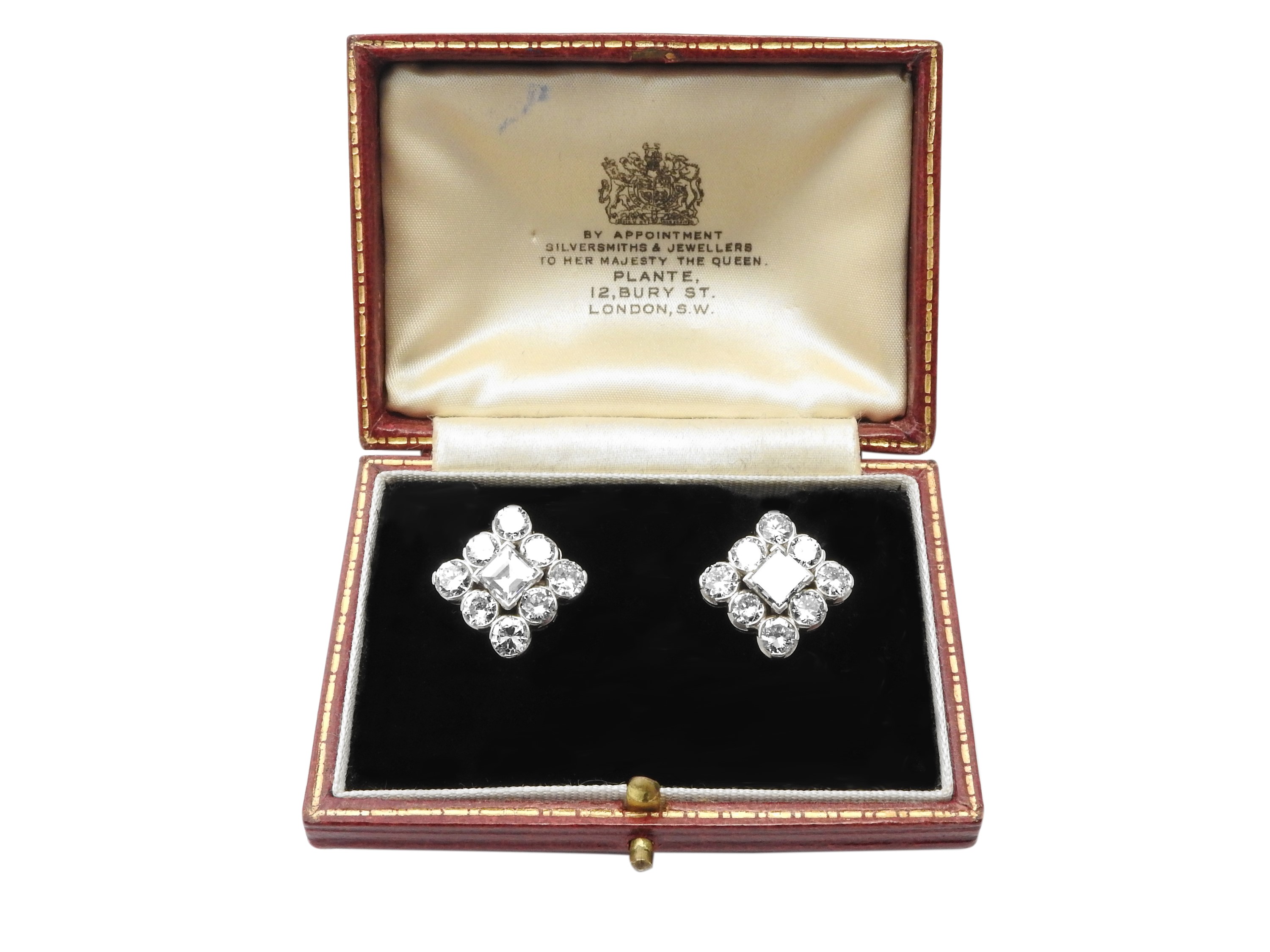 Orecchini in platino e oro bianco con diamanti