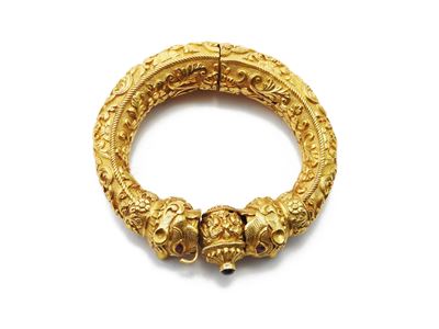 Bracciale Rigido in Oro Giallo con Rubini