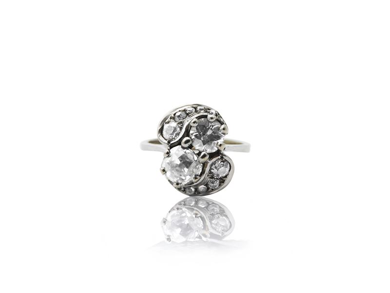 Anello Contrariè in Oro Bianco con Diamanti