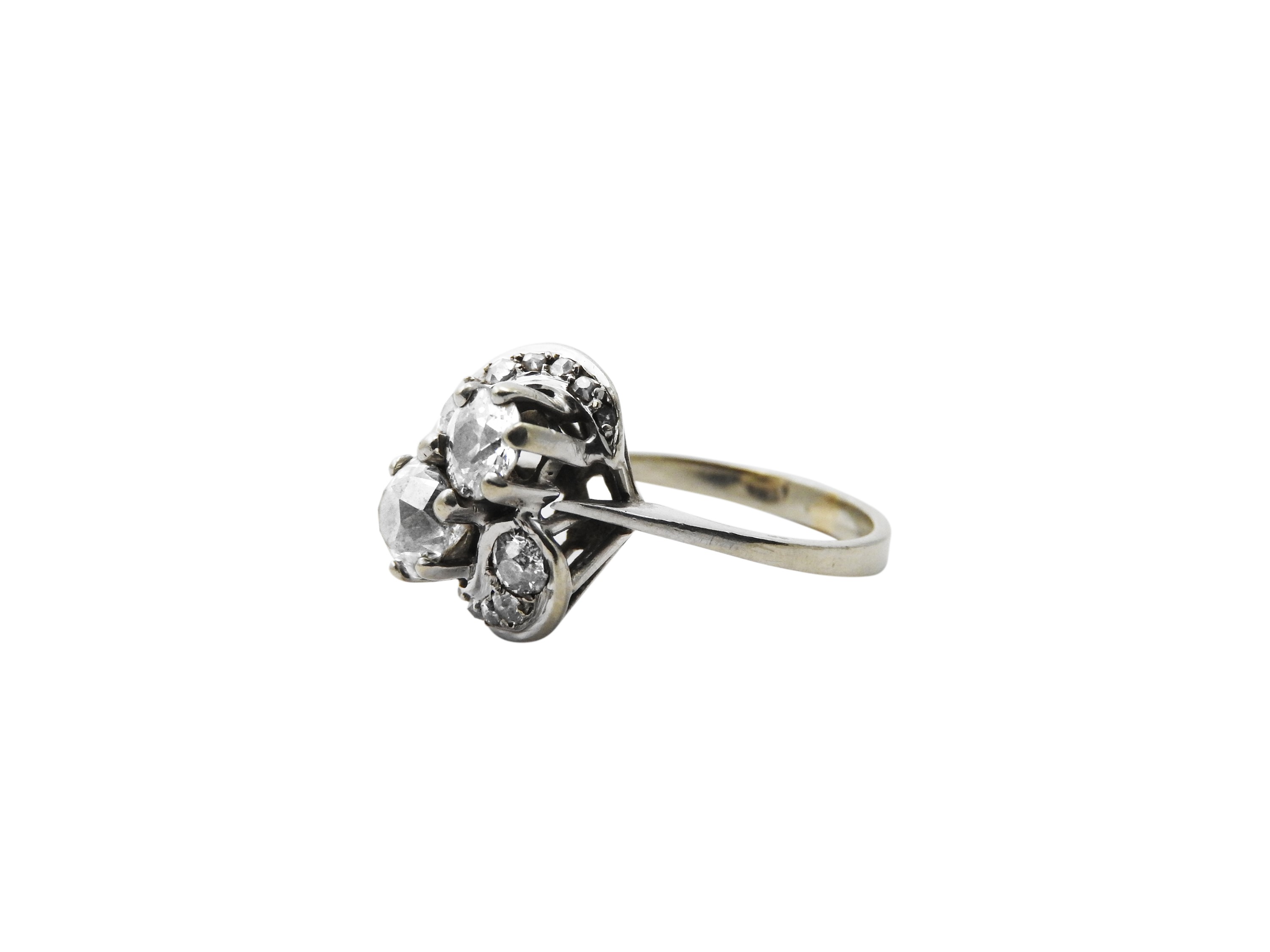 Anello Contrariè in Oro Bianco con Diamanti