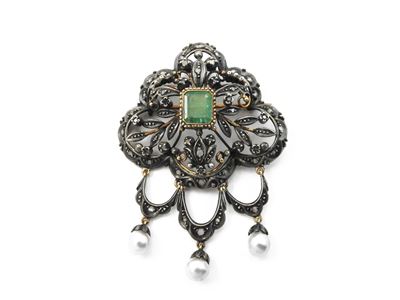 Pendente Spilla in Oro Giallo ed Argento con Diamanti, Smeraldo e Perle