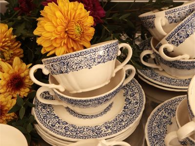 Assortimento di Tazze in Ceramica, Laveno e Churchill