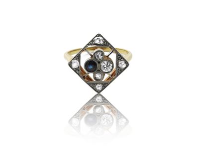 Anello in Oro Giallo e Platino con Diamanti e Zaffiro