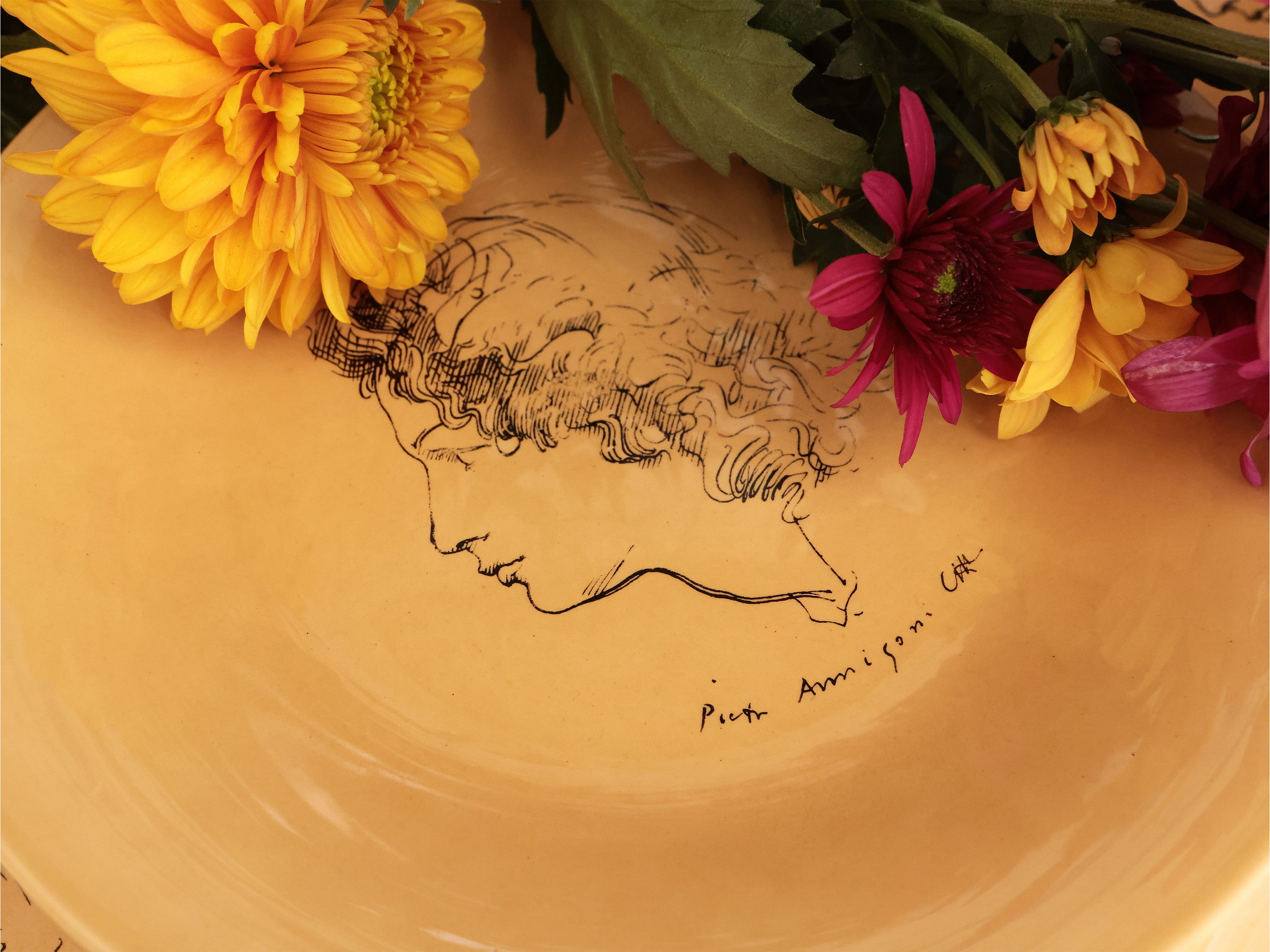 Pietro Annigoni - Serie di Dodici Piatti Decorativi in Ceramica Ocra