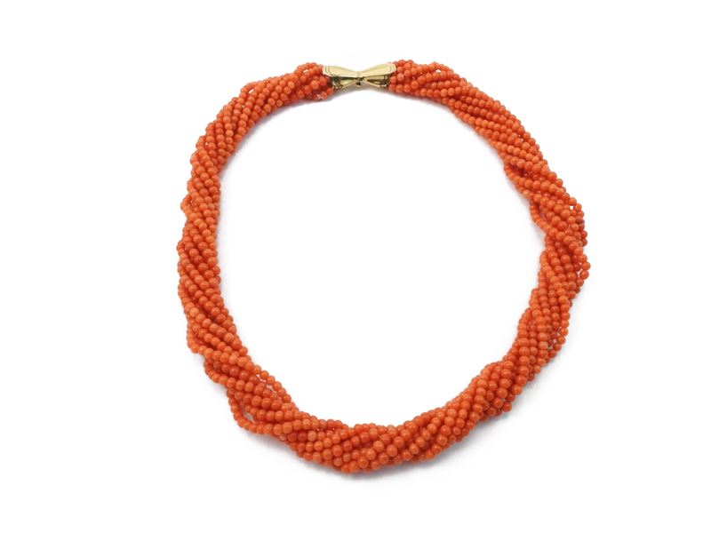 Collana Multifilo Torchon di Corallo Rosso Arancio con Fermezza in Oro Giallo