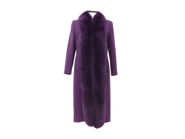 Gai Mattiolo, Cappotto in angora e lana viola