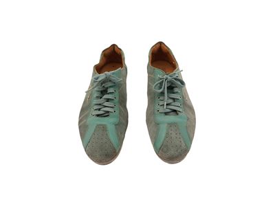 Salvatore Ferragamo, Sneaker in Suede Celeste