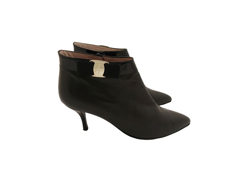 Salvatore Ferragamo, Stivaletti in Pelle Nera