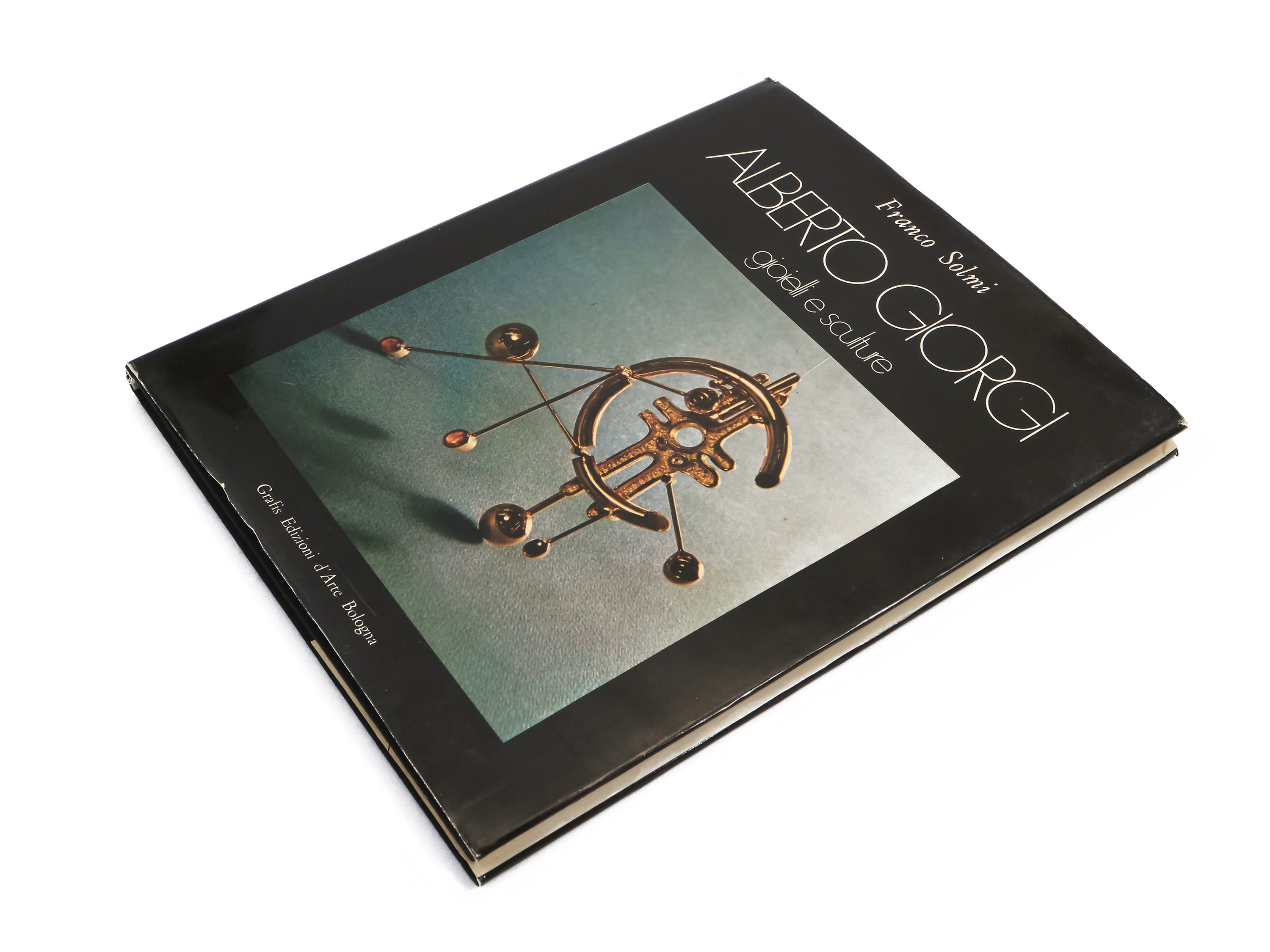 'Arte Cinetica. Opera 545' 1970-1975 anello in oro giallo e zaffiri