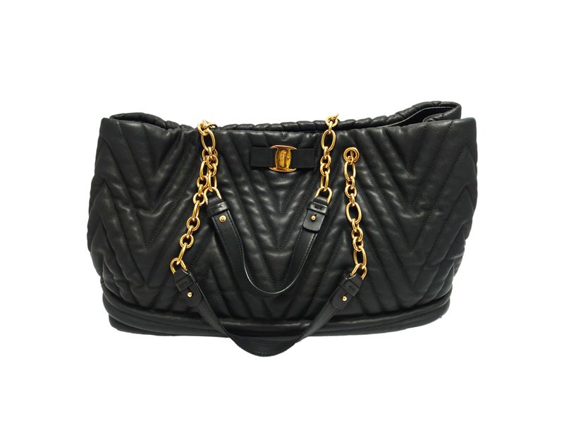 Salvatore Ferragamo, Borsa a Spalla in Pelle Nera Trapuntata