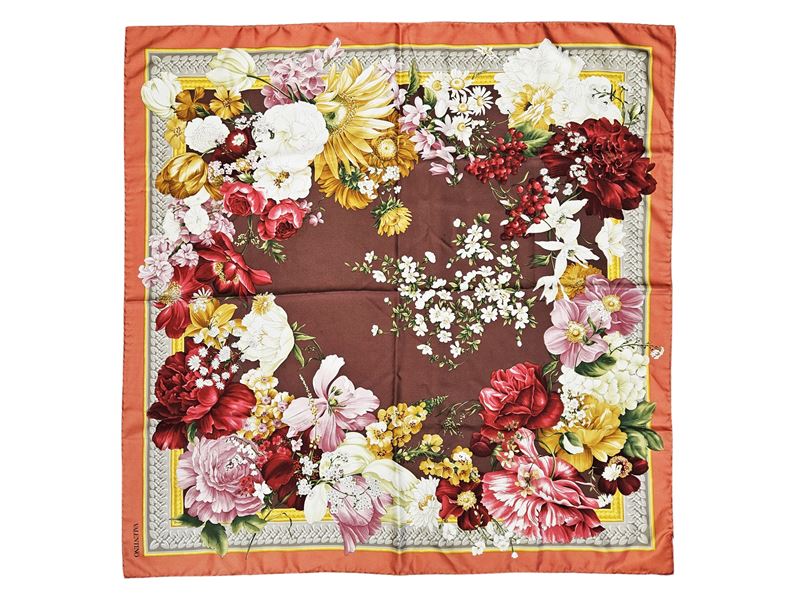 Valentino/cartier, Due Foulard in Seta