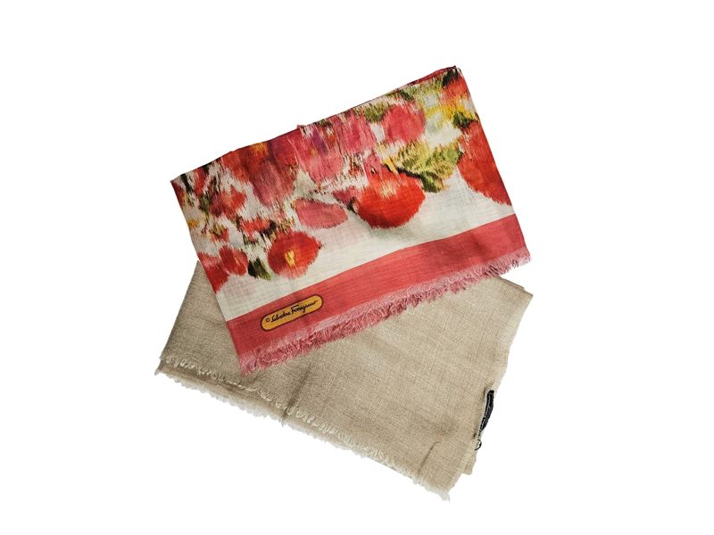 Savatore Ferragamo, Quattro Pashmine in Lana e Cachemire