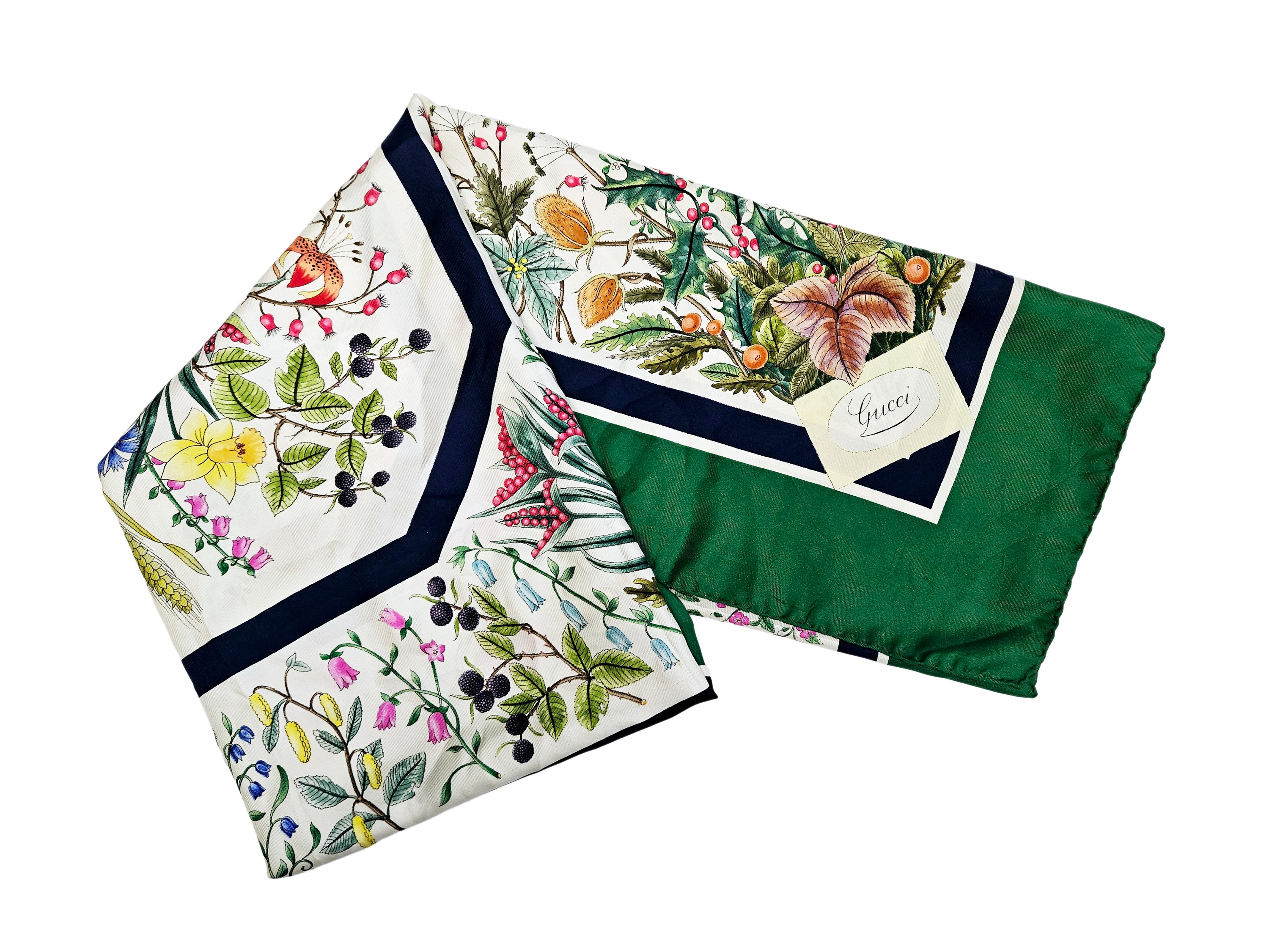 Gucci, Due Foulard in Seta
