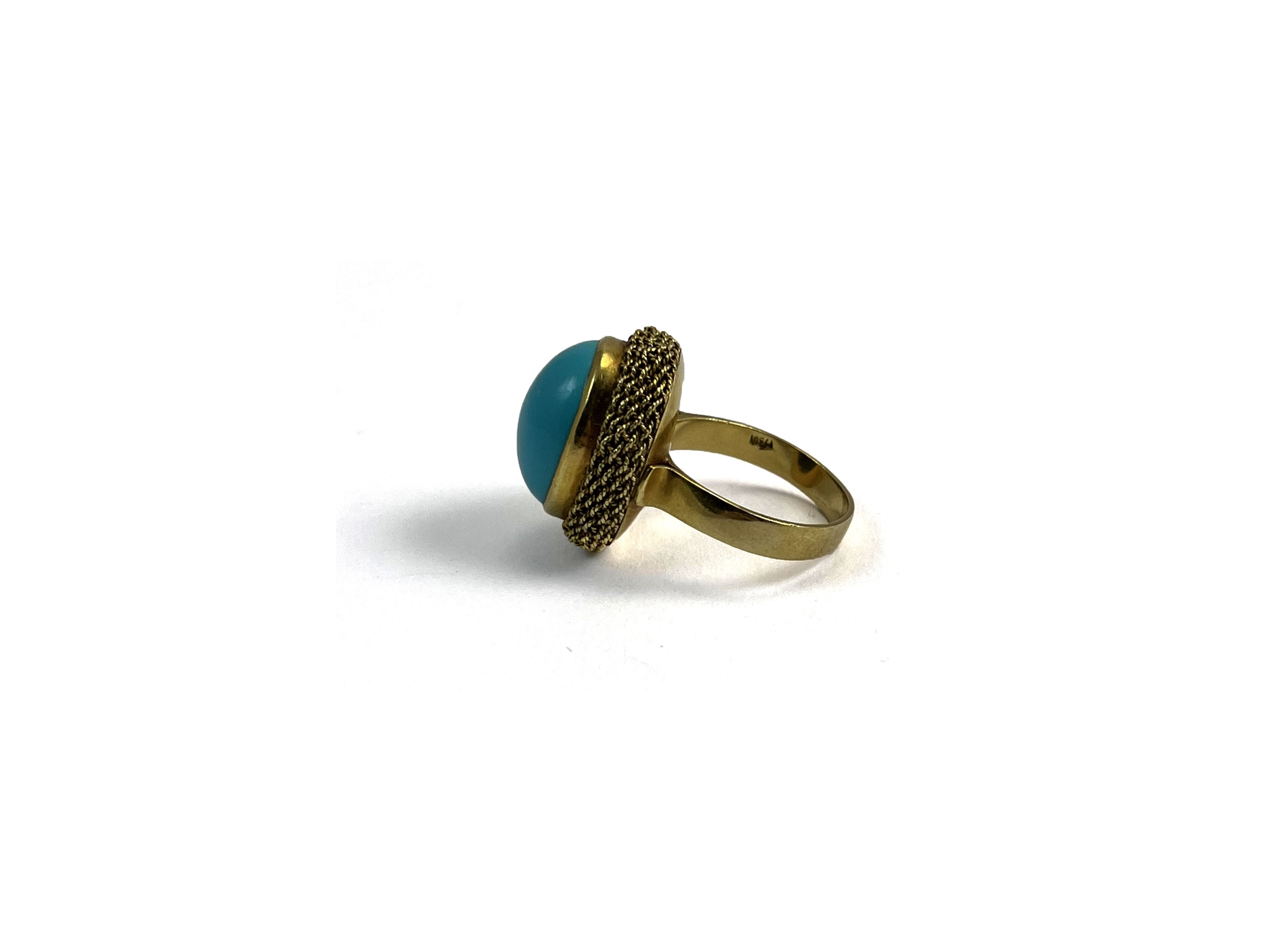 Anello in Oro Giallo On Turchese Cabochon