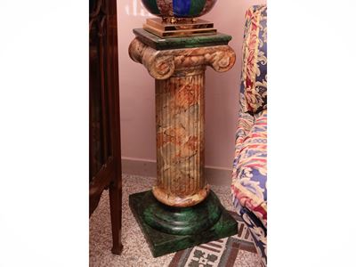 Colonna Portavasi in Gesso