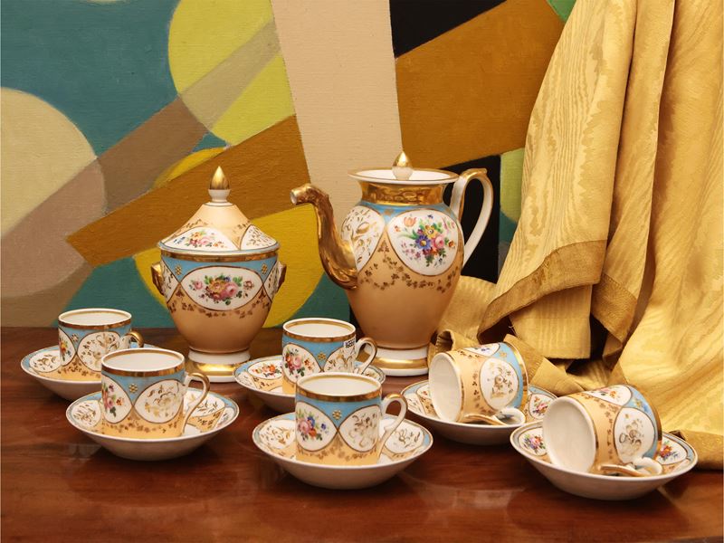 Servizio da caffè in porcellana, Francia, prima metà del XIX secolo