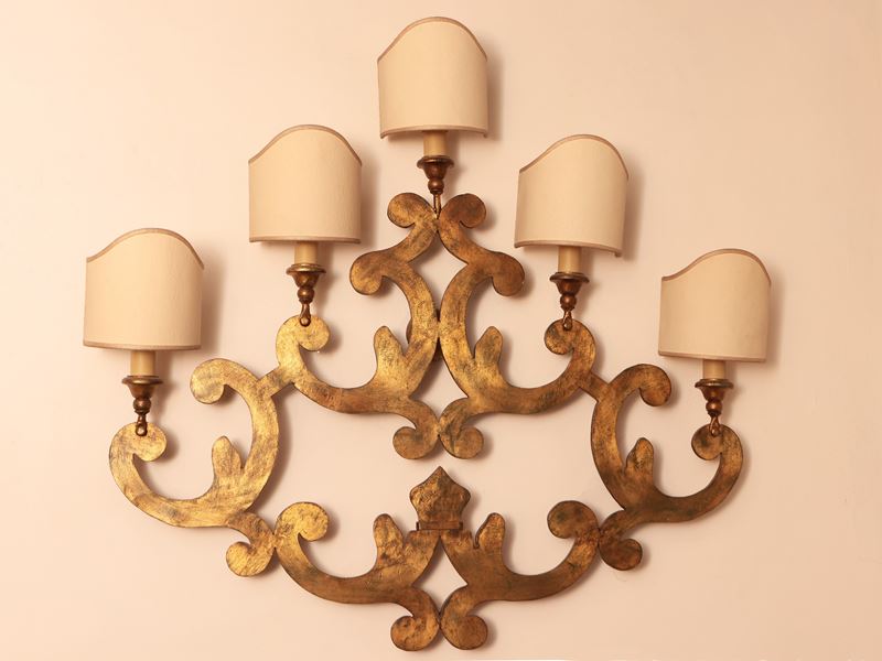 Grande Applique in Metallo Dorato