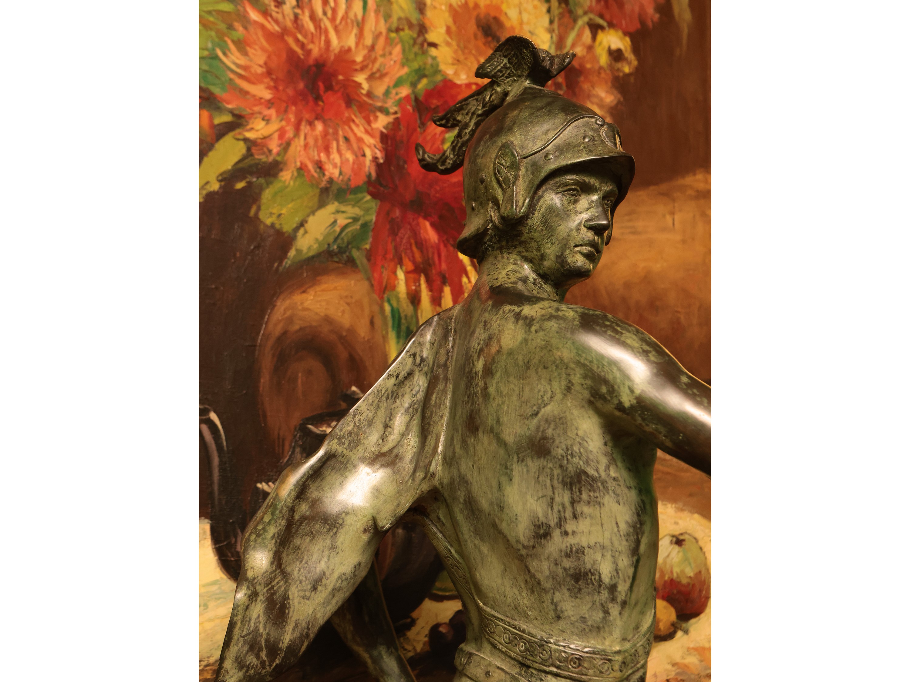 Grande gruppo in bronzo raffigurante un gladiatore, h cm 79x56x30