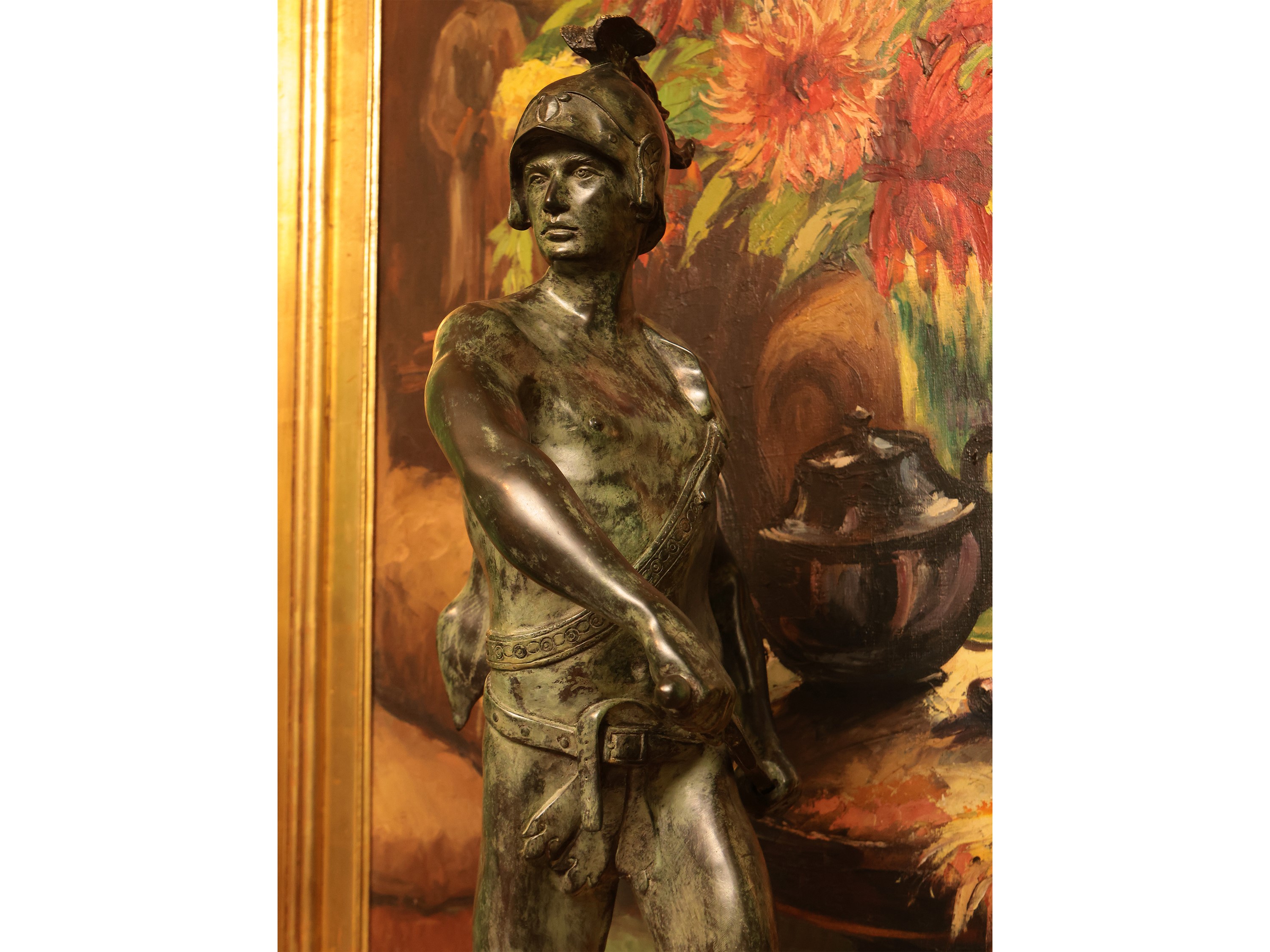 Grande gruppo in bronzo raffigurante un gladiatore, h cm 79x56x30