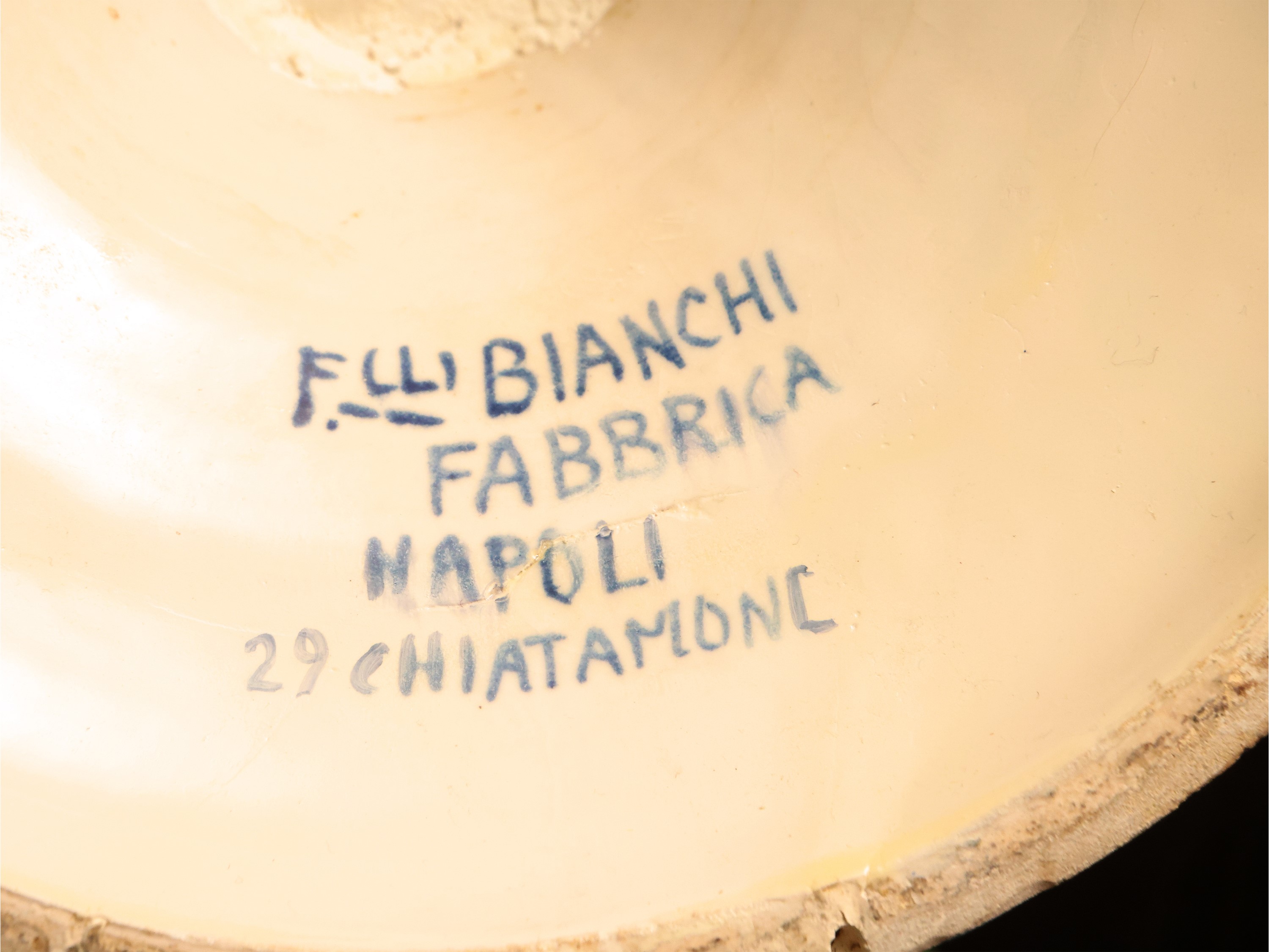 Fratelli Bianchi, Grande vaso in maiolica con scena bucolica