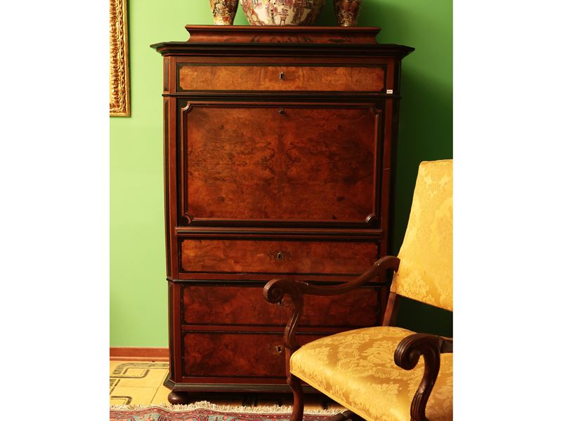 Secretaire Biedermeier Impiallacciato in Radica di Noce