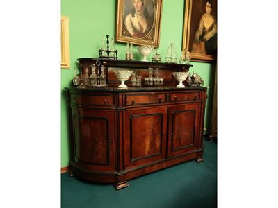 Credenza con Alzata Impiallacciata in Noce e Piuma di Noce