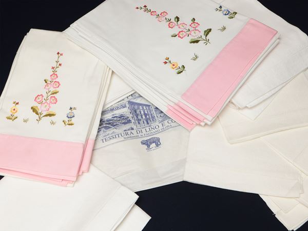 Two sets of Flanders linen and cotton towels