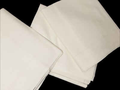 Tre Set per Letto Ad una Piazza e Mezzo Completi in Puro Lino