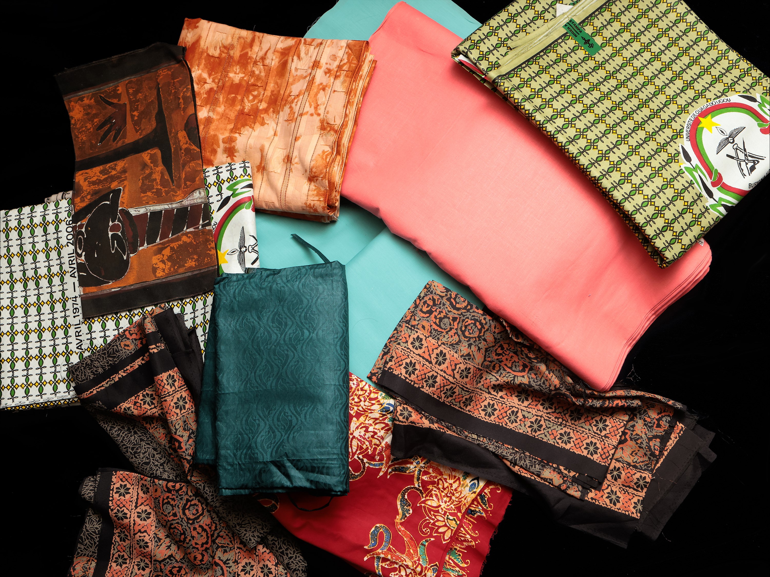 Miscellanea di tessuti etnici