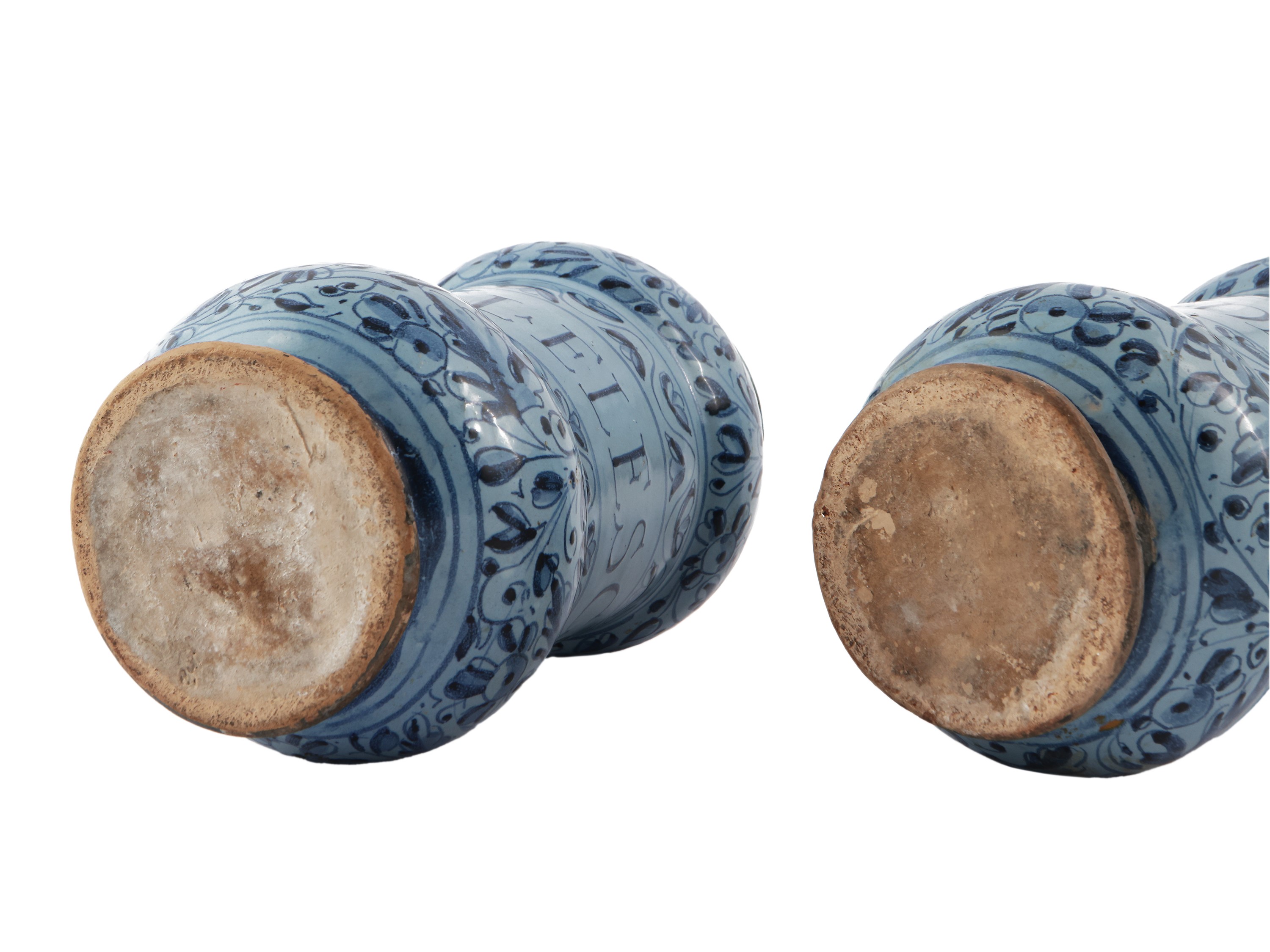 Coppia di albarelli da farmacia, maiolica, Liguria, fine XVIII - inizio XIX secolo