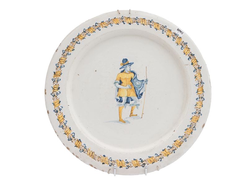Piatto da parata in maiolica, Castelli, XVII secolo