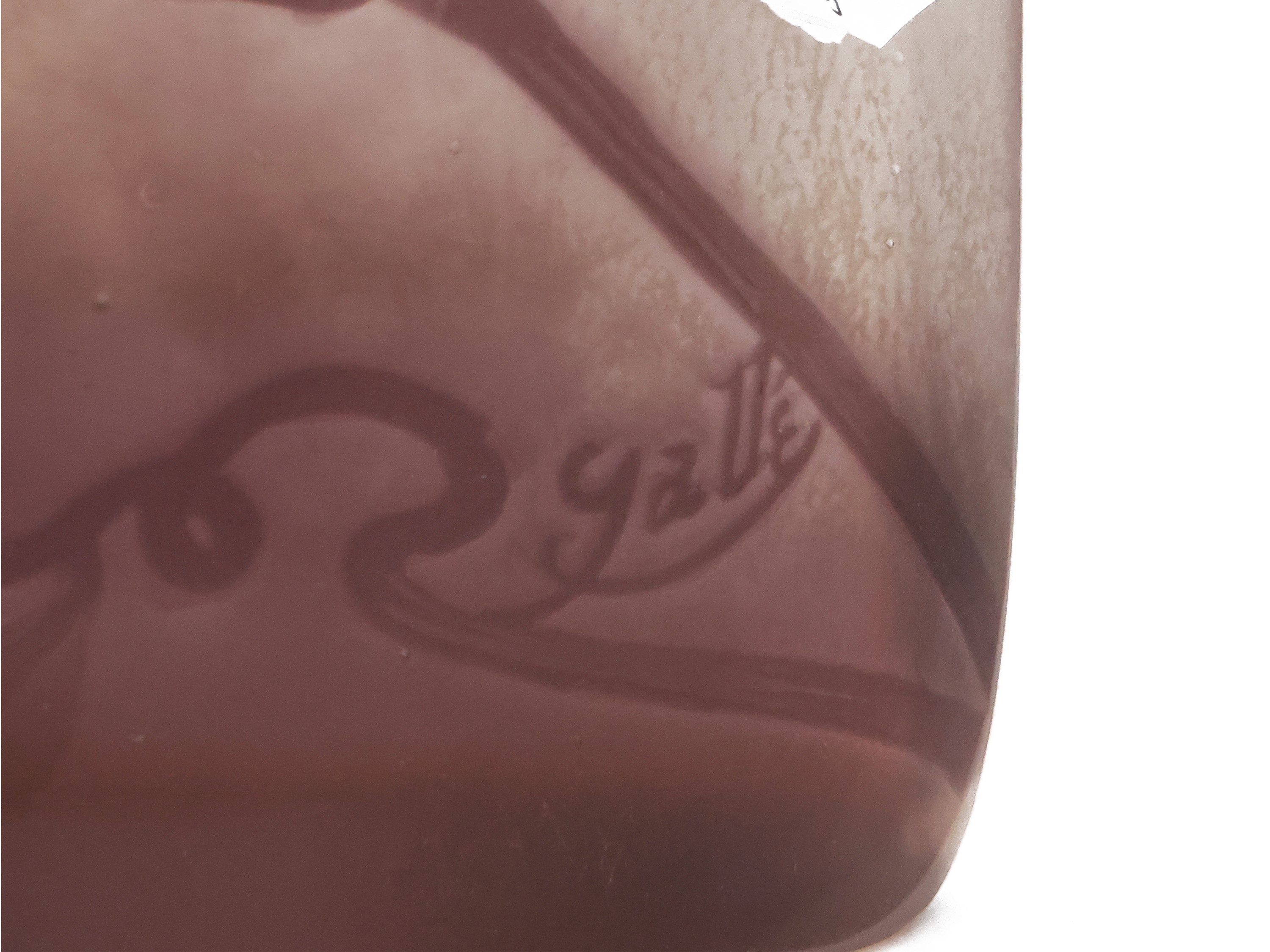 Gallè, Piccolo vaso lavorato a cameo