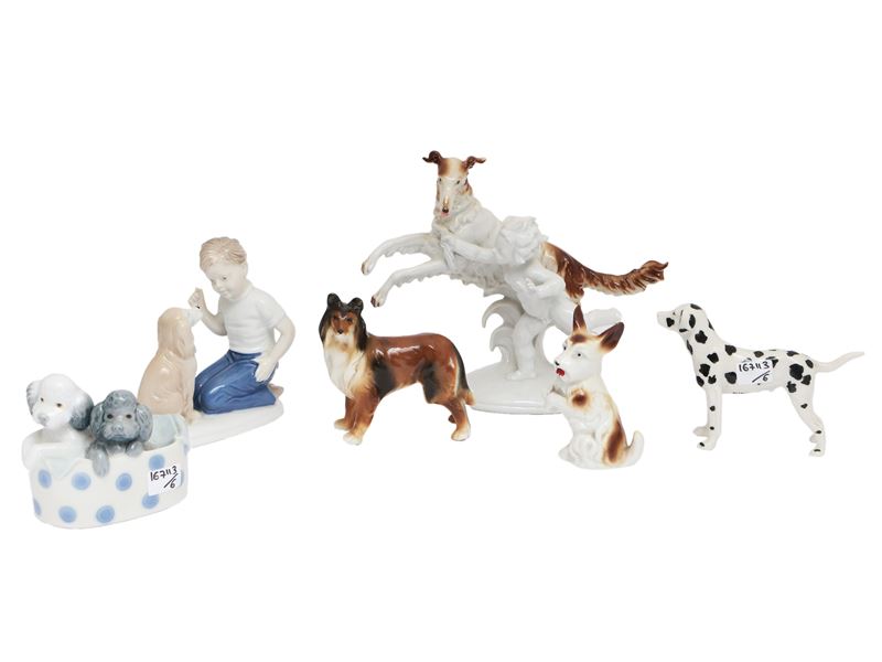 Collezione di cani in porcellana, h da cm 7 a cm 17