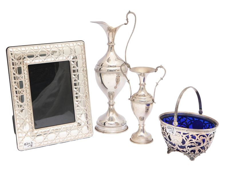 Accessori per la casa in argento 925, cornice, cestino e anfore