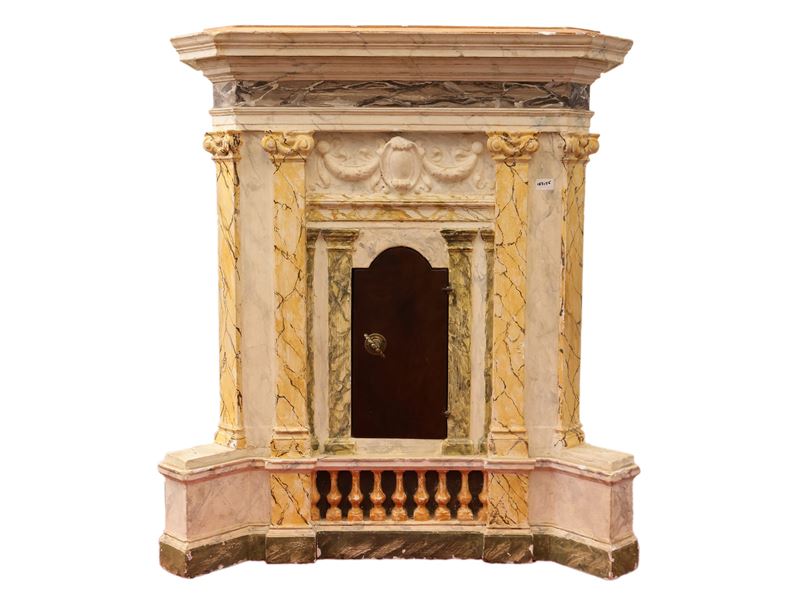 Tabernacolo in gesso policromo e legno