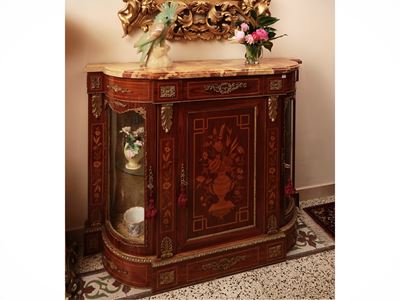 Credenza Impiallacciata in Noce ed Altre Essenze