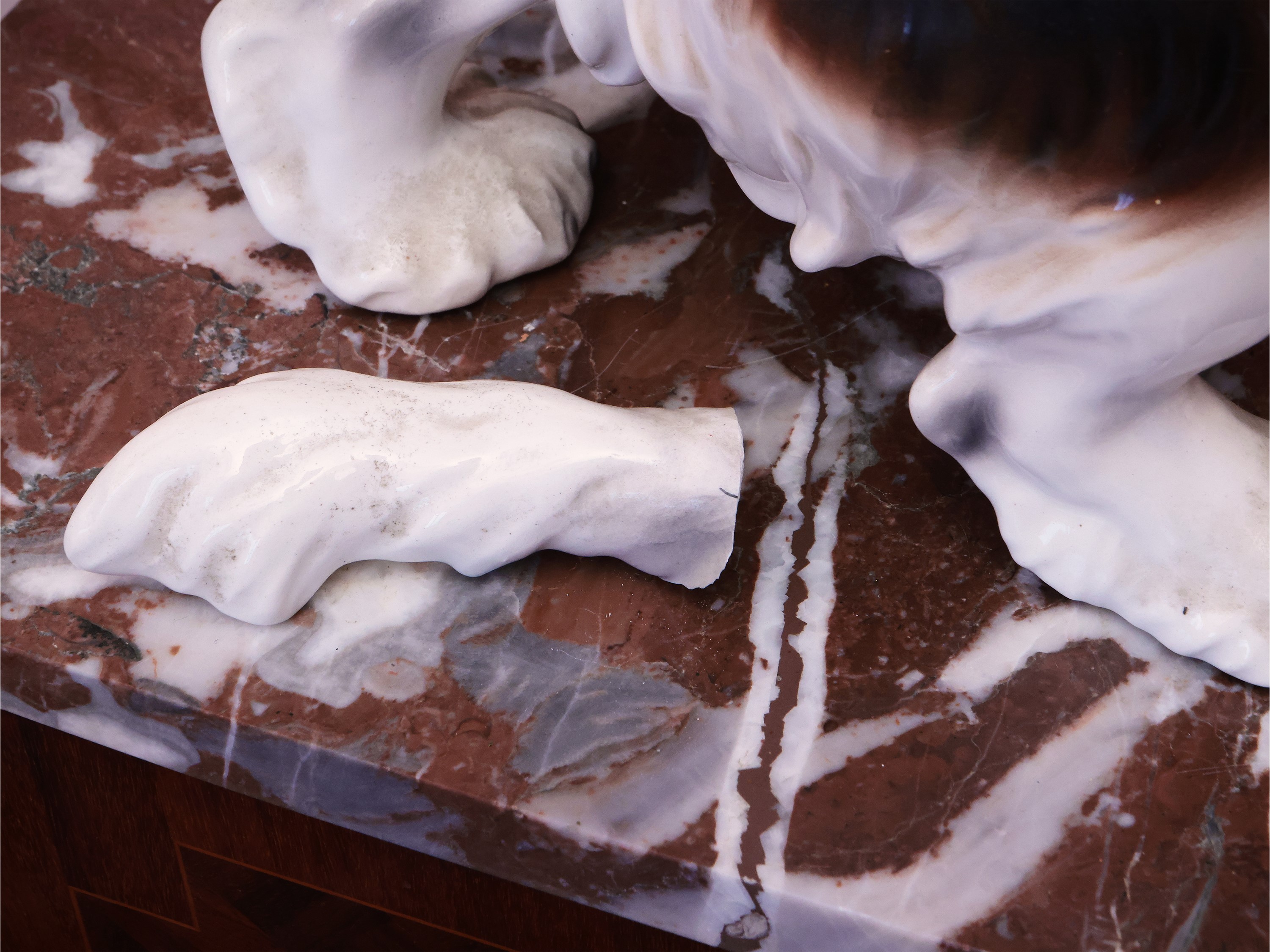 Grande Gruppo in Ceramica Policroma, Goldscheider