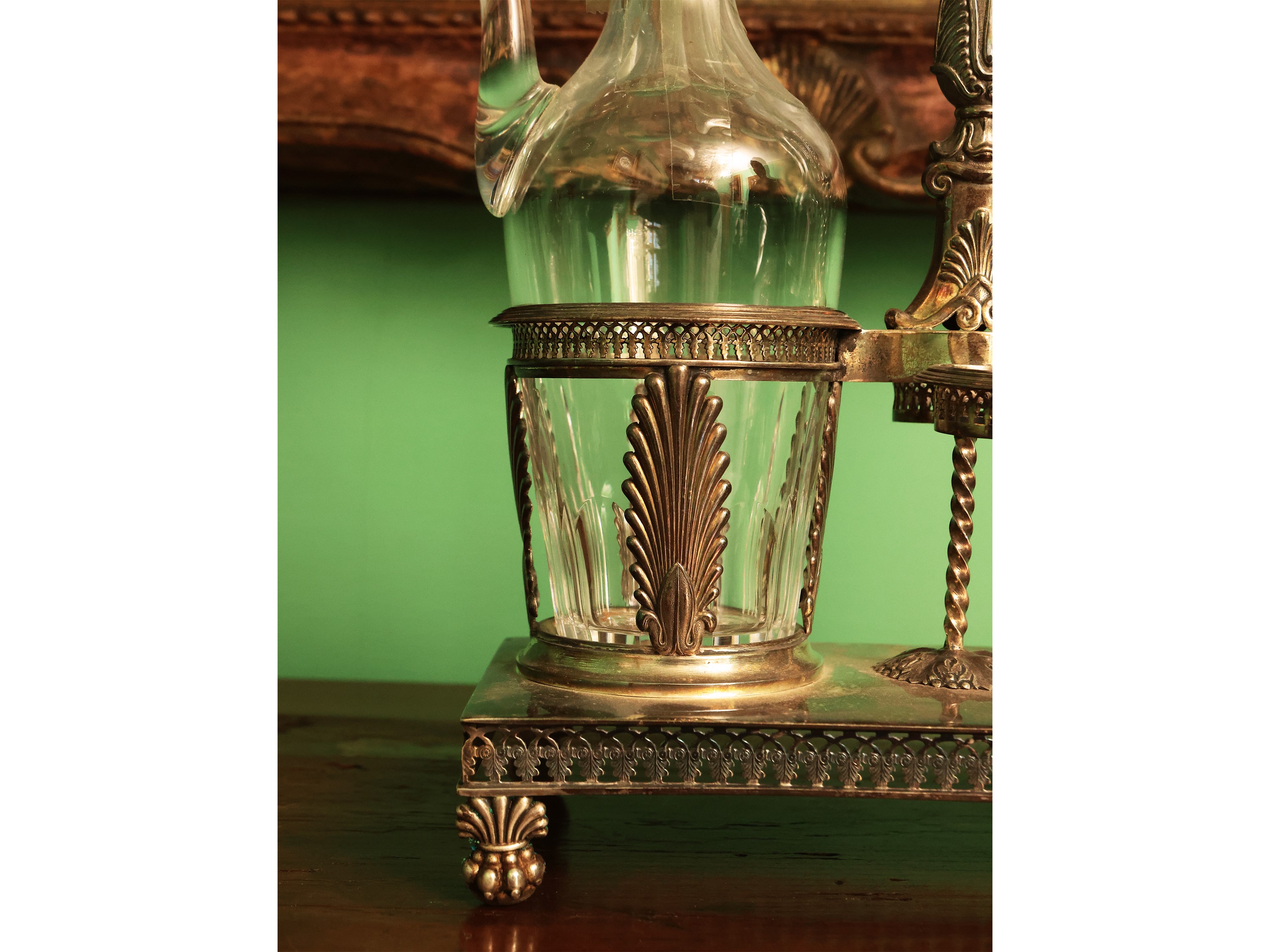 Oliera in argento, Francia XIX secolo, altezza cm 32