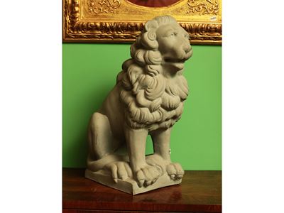 Leone, terracotta patinata ad imitazione della pietra serena