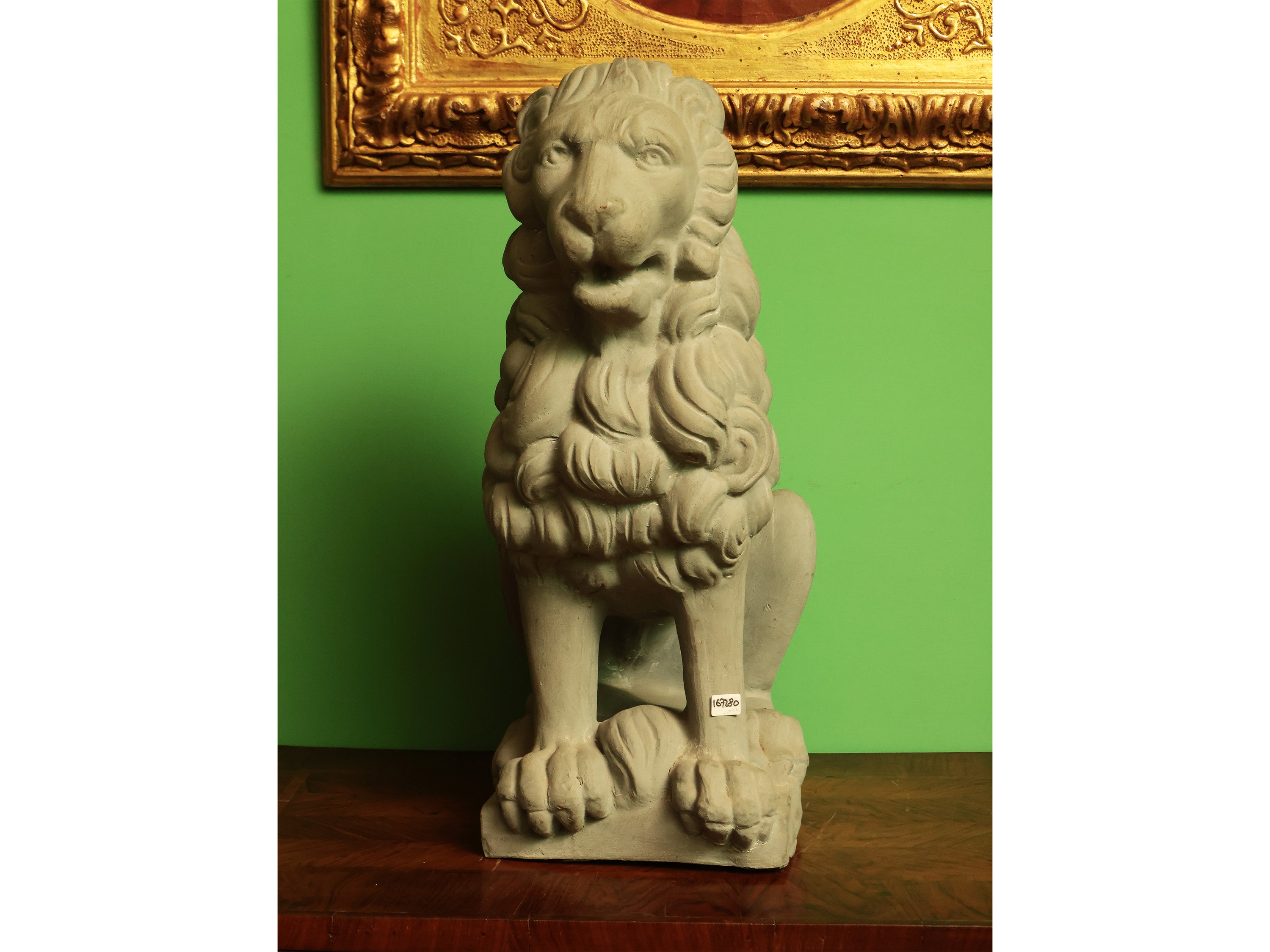 Leone, terracotta patinata ad imitazione della pietra serena