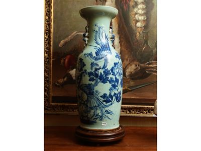 Vaso a balaustro in porcellana di Celadon, Cina XIX/XX secolo