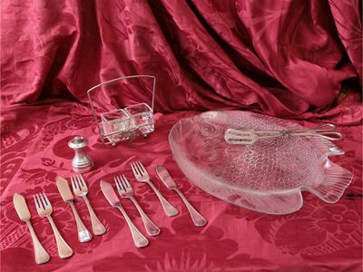 Set di posate da pesce completo per dieci persone, metallo argentato