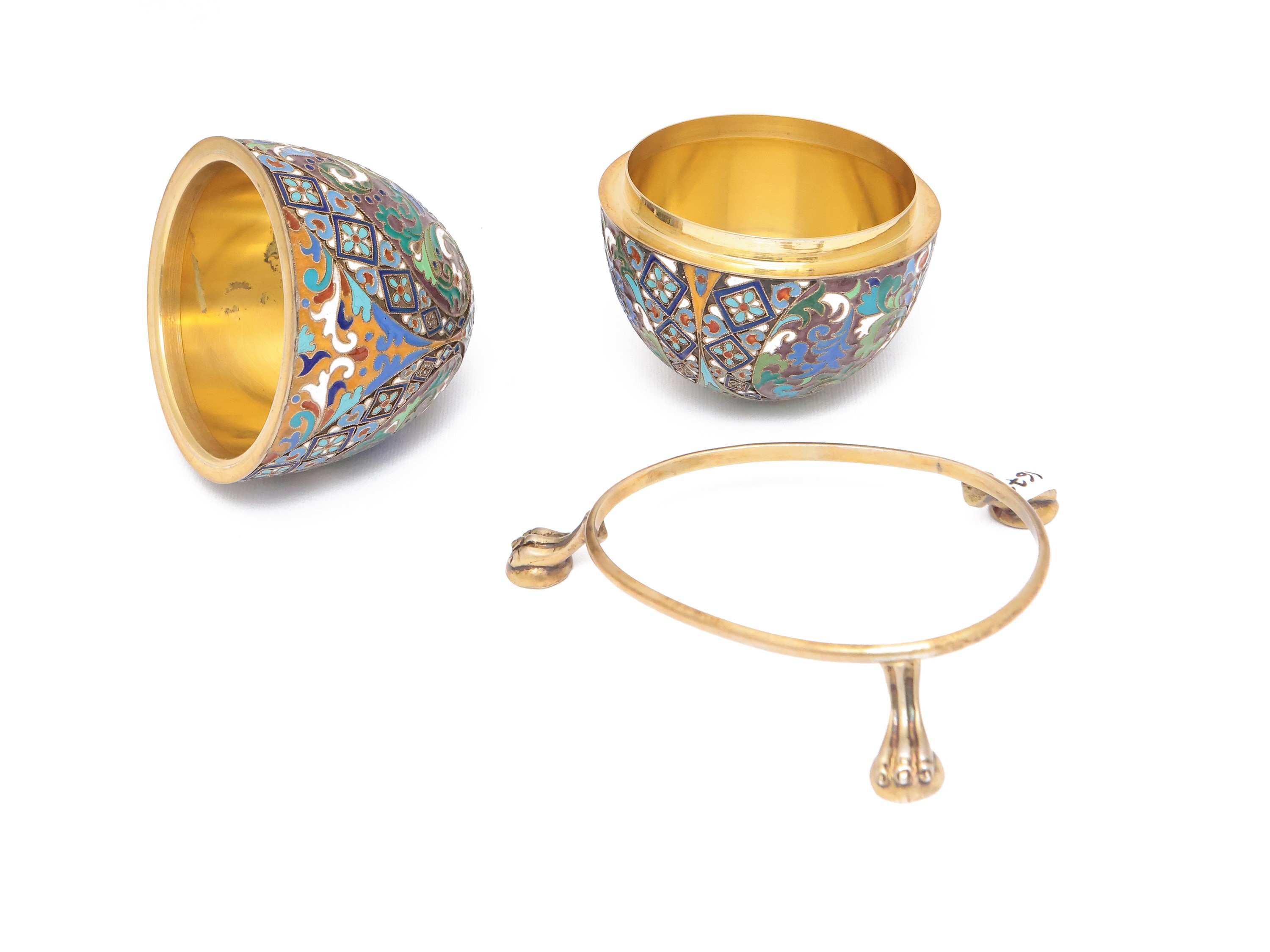 Grigory Sbitnev, Uovo in argento vermeil e smalti cloisonné, Mosca 1908-1926